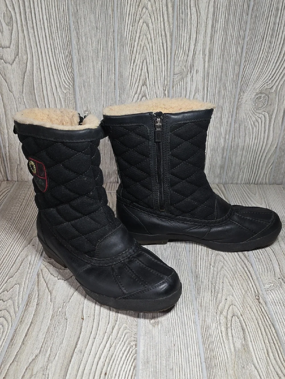 UGG Bellegarde Quilted Waterproof Winter Black Boots Womens Size 9.5